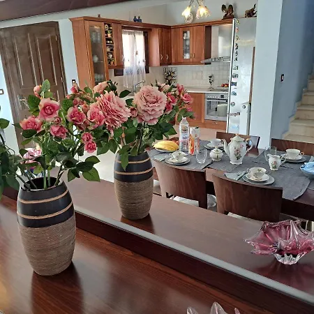 בית נופש Corfu Maisonette House *